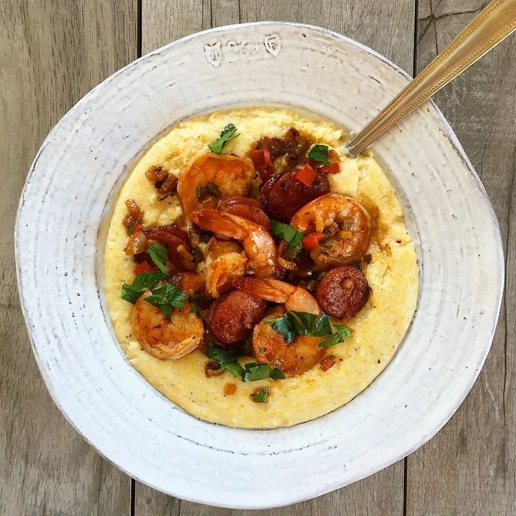 Spicy Cajun Breakfast Sausage Grits Bowl
