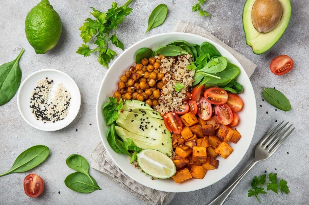 Spicy Chickpea and Quinoa Buddha Bowl