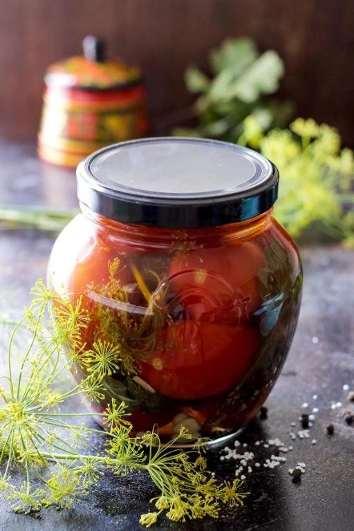 Spicy Garlic Dill Pickled Tomatoes