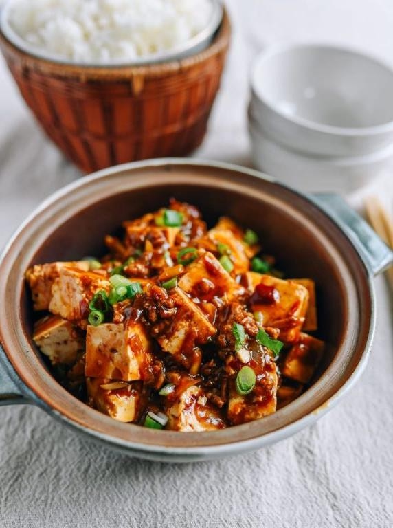 Spicy Garlic Tofu Stir-Fry