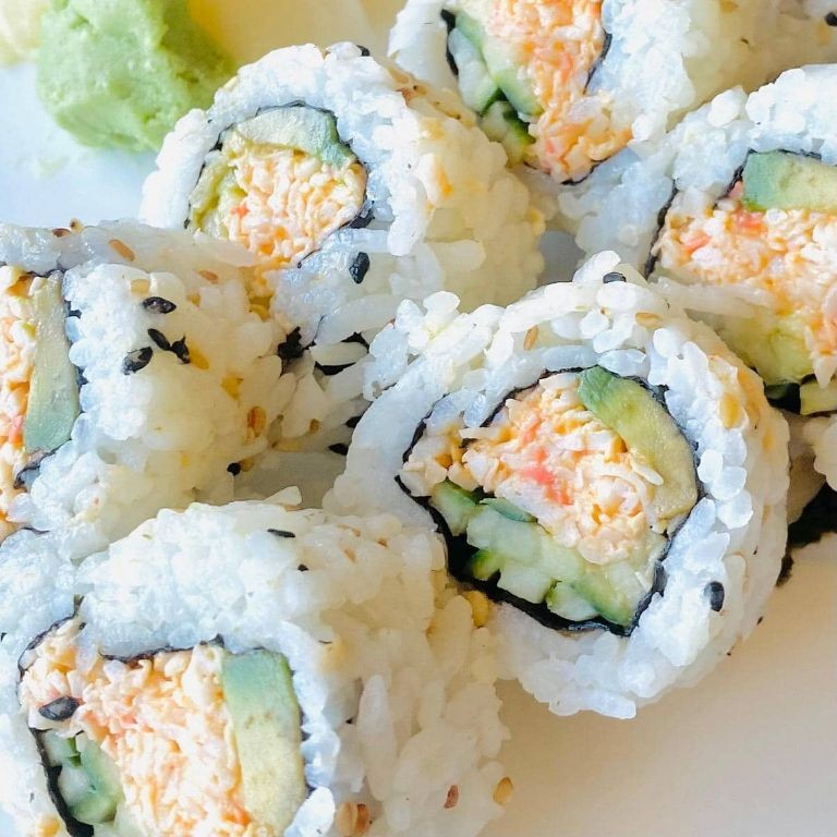 Spicy Kani Salad Sushi Rolls