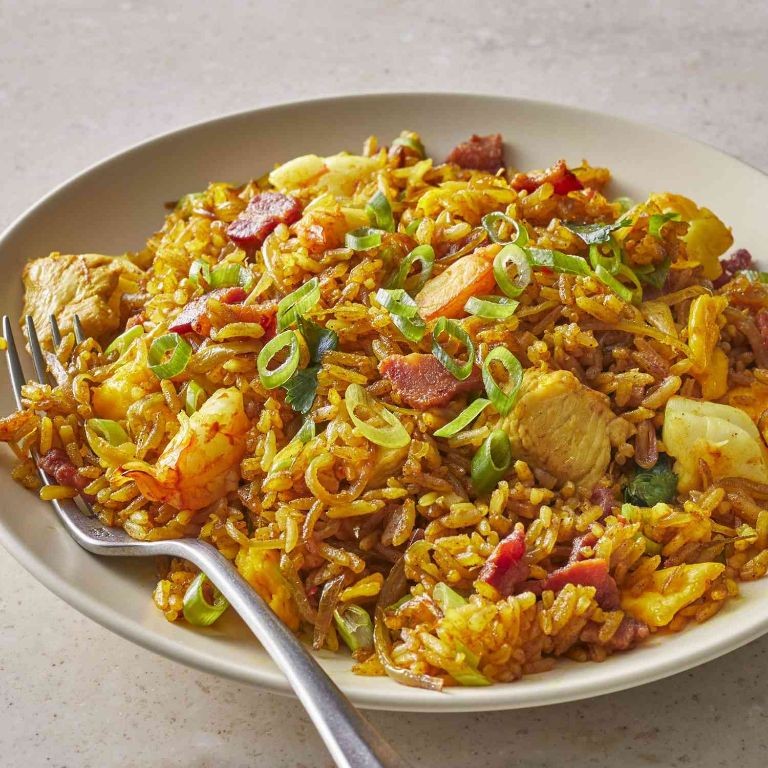 Spicy Pineapple Fried Rice with Chicken