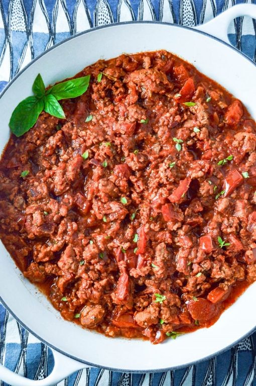 Spicy Sausage Fondue with Marinara Sauce