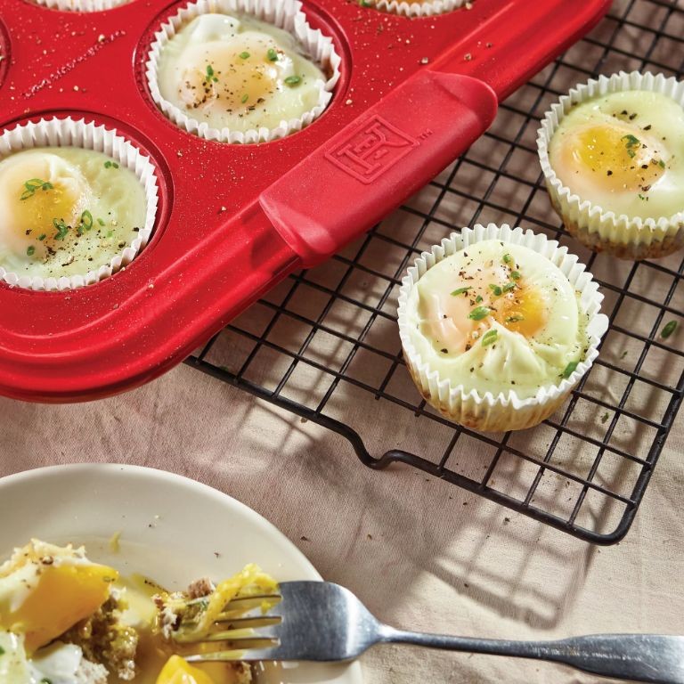 Spicy Sausage and Egg Breakfast Muffins
