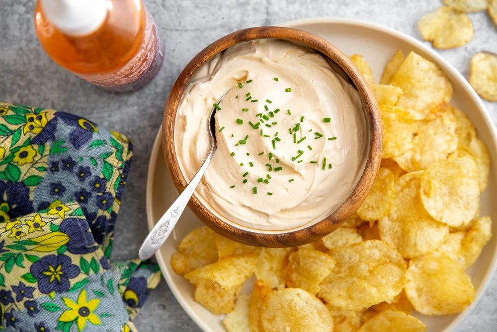 Spicy Sriracha and Cream Cheese Boat Dip