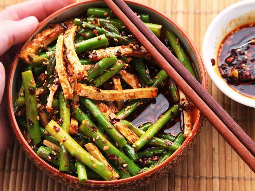 Spicy Thai-Style Cold Asparagus Salad