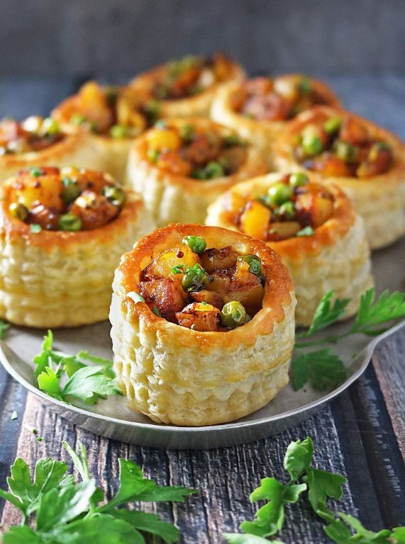 Spicy Vegan Potato Puff Pastry Parcels