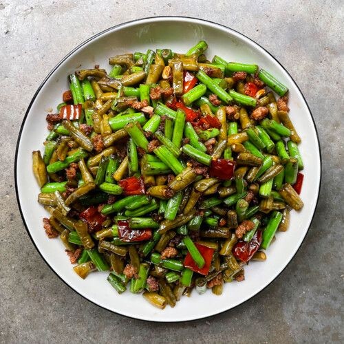 Spicy canned green bean stir-fry