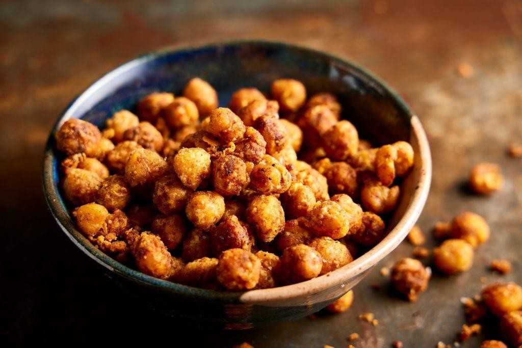 Spicy roasted chickpeas