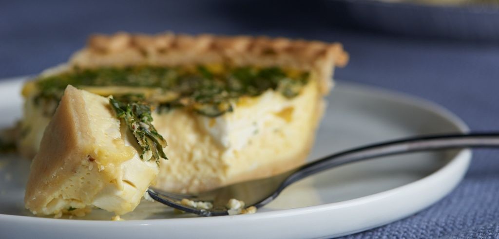 Spinach Quiche with Herbed Cream
