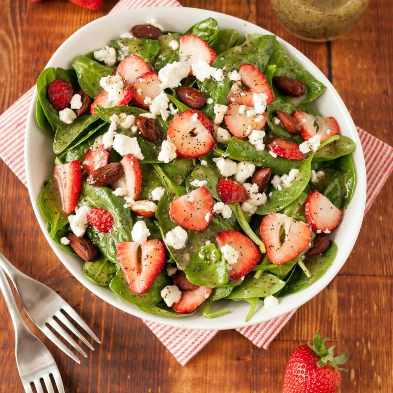 Spinach Strawberry Salad with Poppy Seed Dressing