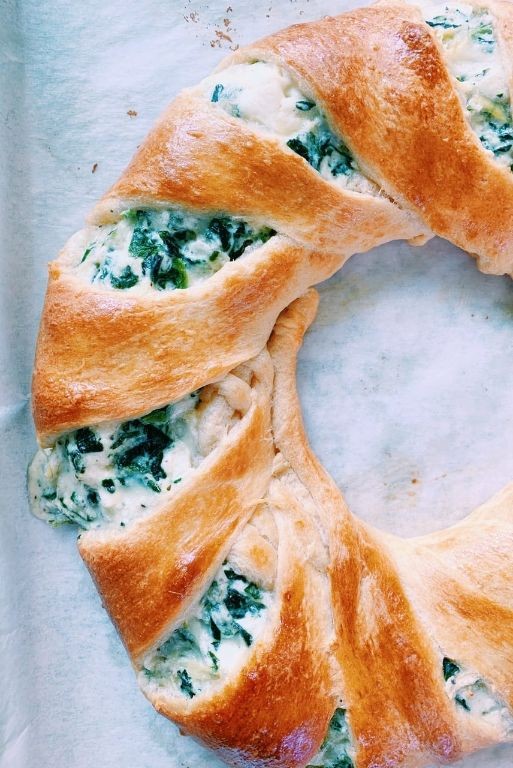 Spinach and Artichoke Crescent Ring