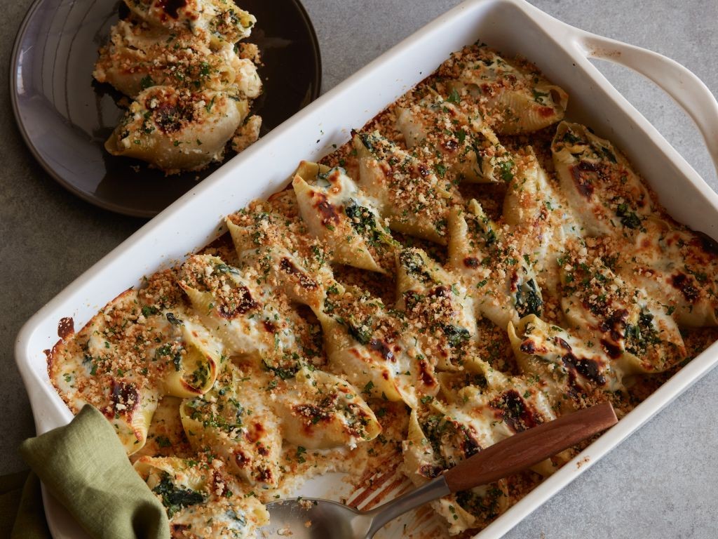Spinach and Artichoke Stuffed Shells