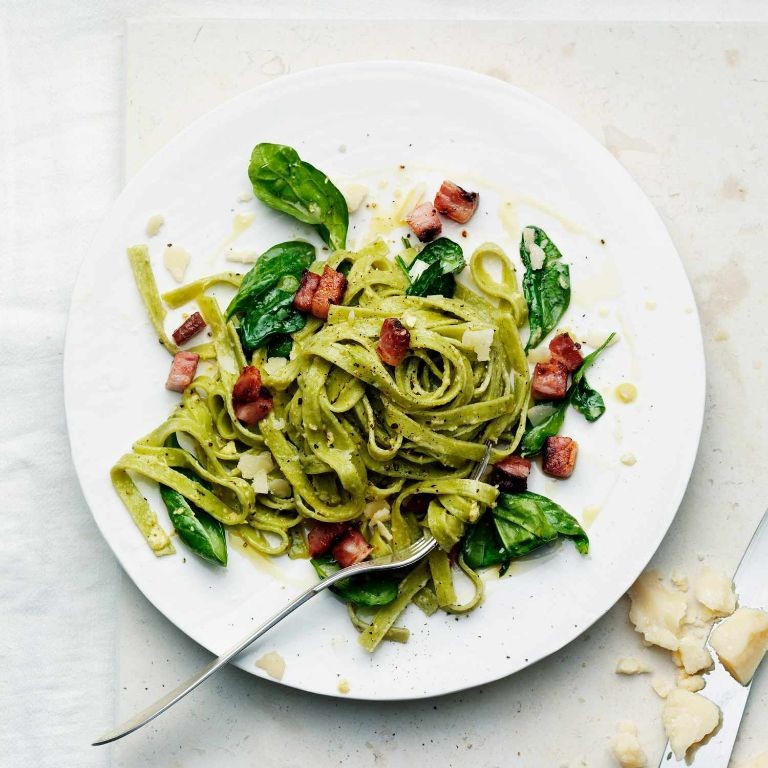 Spinach and Bacon Carbonara Pasta
