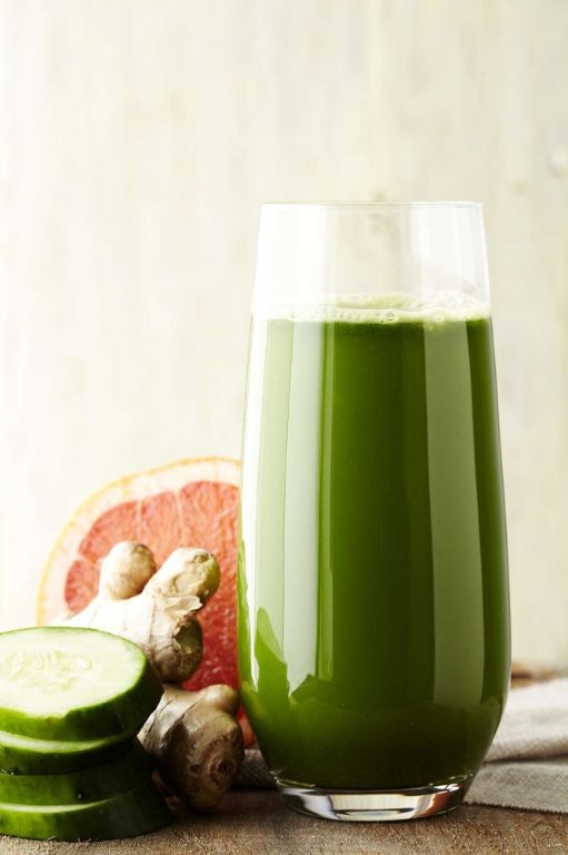Spinach and Celery Detox Juice