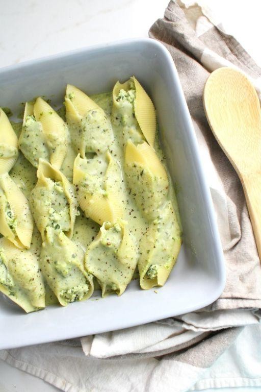 Spinach and Pesto Cream Stuffed Shells