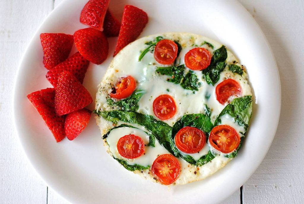 Spinach and Tomato Egg White Omelette
