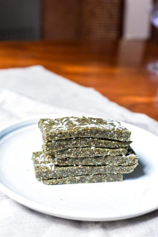 Spirulina and Coconut Superfood Energy Bars