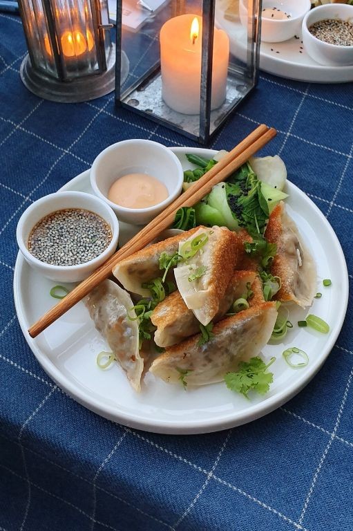 Sriracha-Mayo Dumpling Sauce