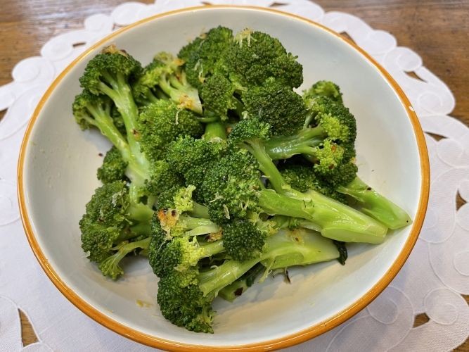Steamed Broccoli with Lemon Zest