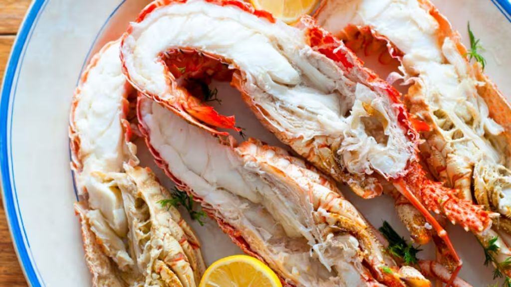 Steamed Lobster with Lemon and Dill
