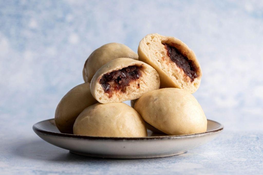 Steamed Red Bean Sponge Cake
