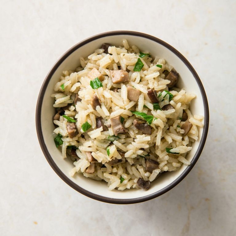 Steamed Rice with Mushrooms and Thyme