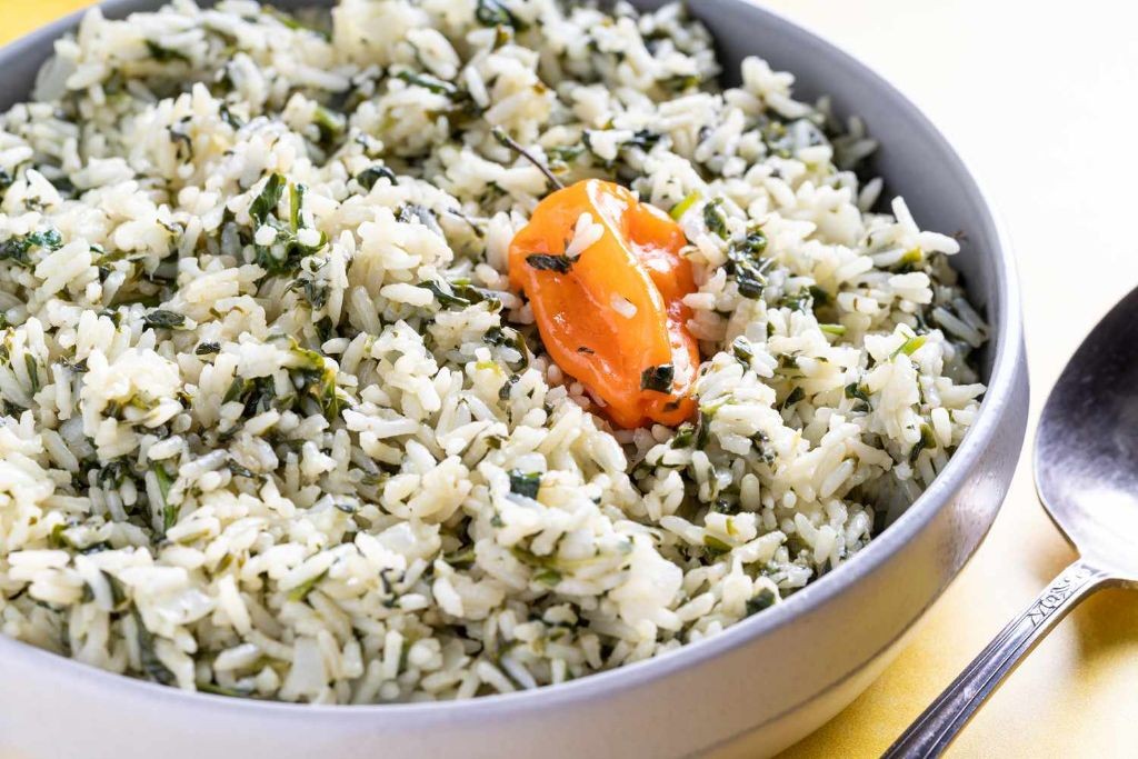Steamed Rice with Spinach and Garlic