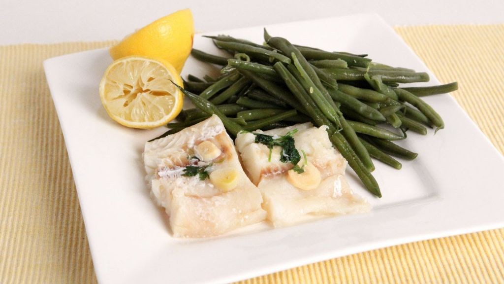 Steamed cod with green beans