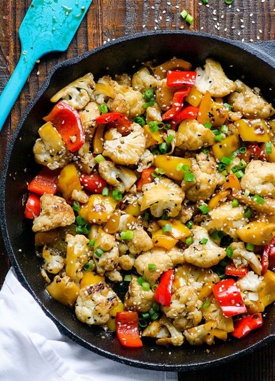 Stir-Fried Chinese Cauliflower with Bell Peppers