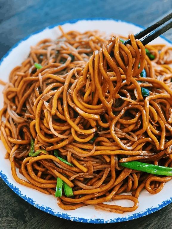 Stir-Fried Noodles with Soy Sauce