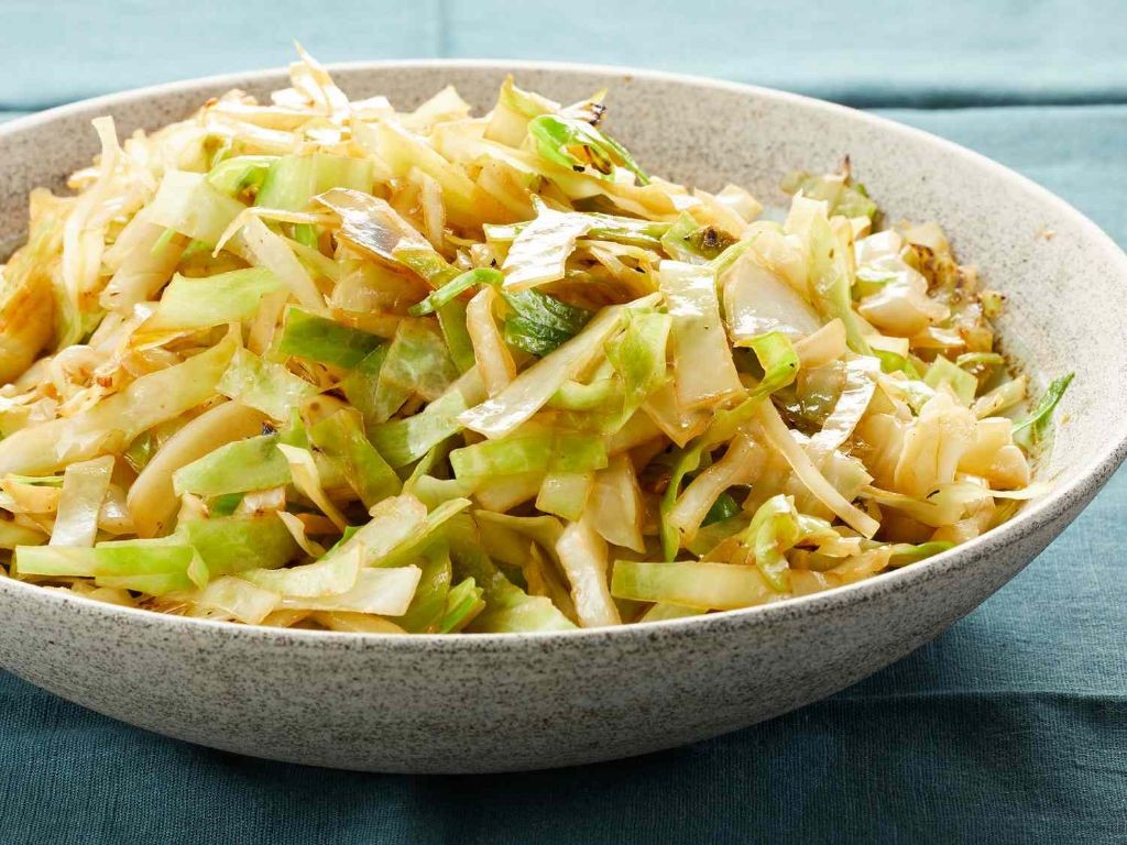 Stir-fried Chinese Cabbage with Garlic