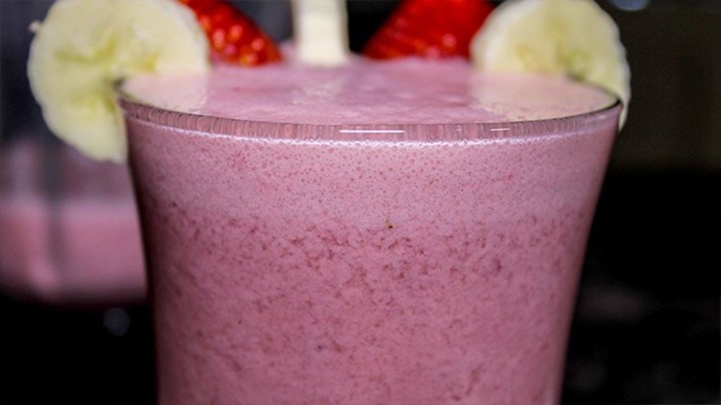 Strawberry Banana Muscle Builder Shake