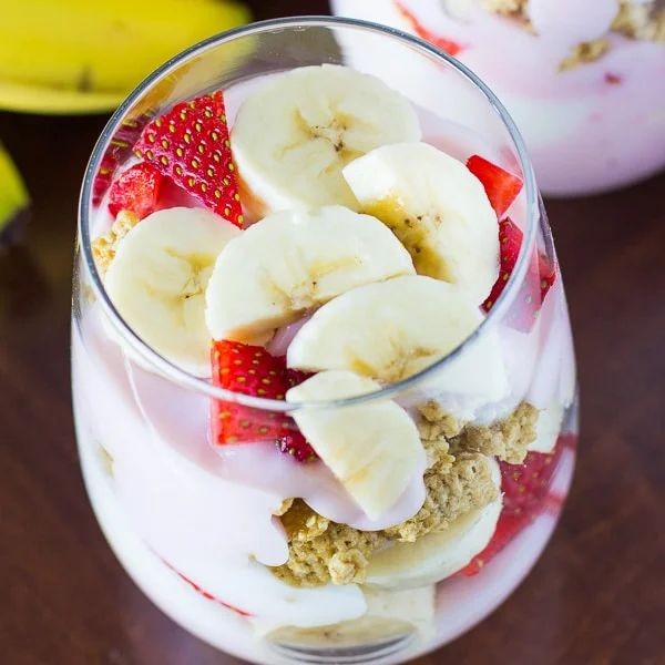 Strawberry Banana Yogurt Parfait