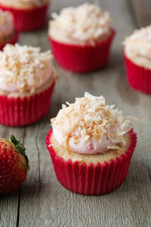Strawberry Coconut Cupcakes with Toasted Coconut Flakes