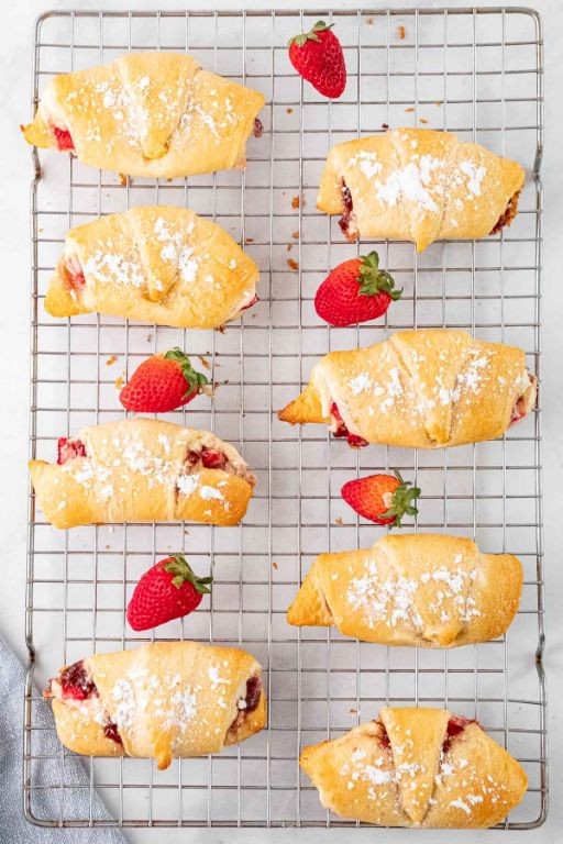 Strawberry Cream Cheese Crescent Roll Breakfast Rolls