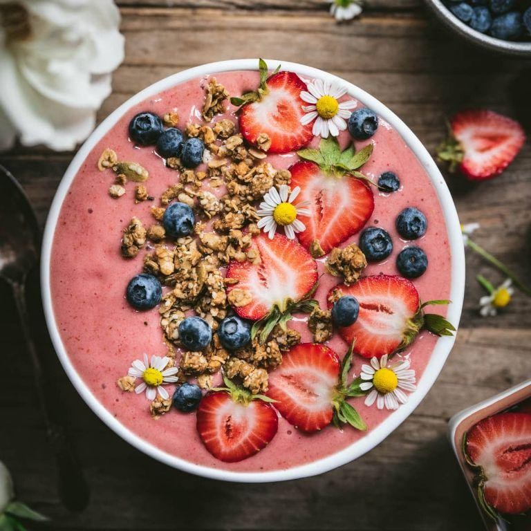 Strawberry Cream Smoothie Bowl
