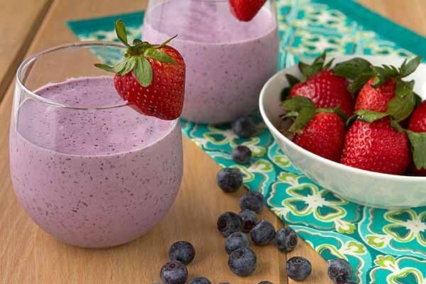 Strawberry Hemp Seed Protein Smoothie