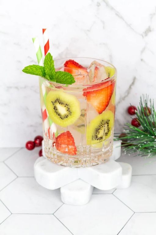 Strawberry Kiwi Sparkler