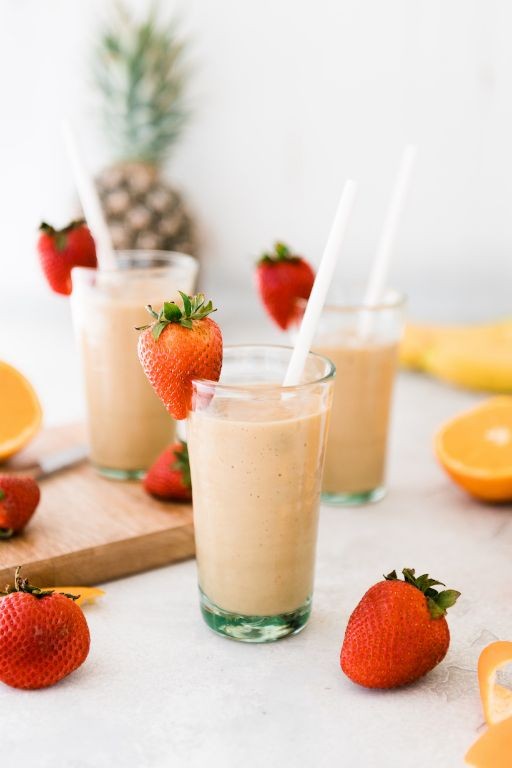 Strawberry Pineapple Ginger Smoothie