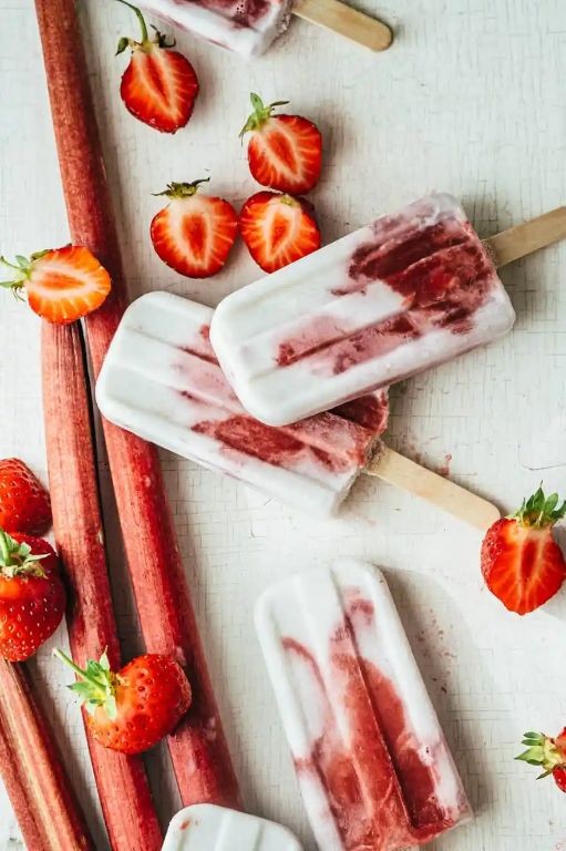 Strawberry Rhubarb Popsicles