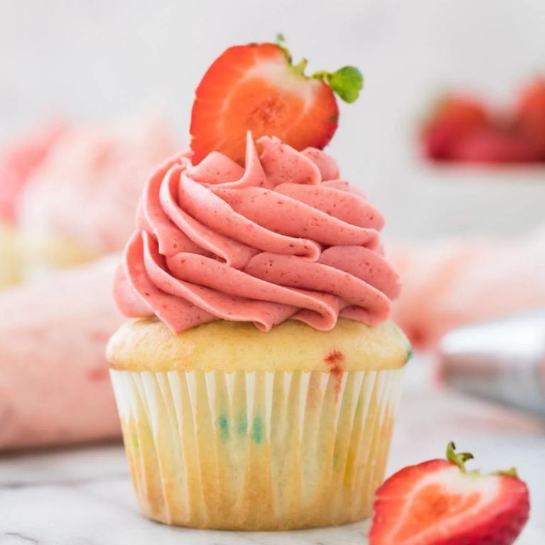 Strawberry Whipped Buttercream Frosting