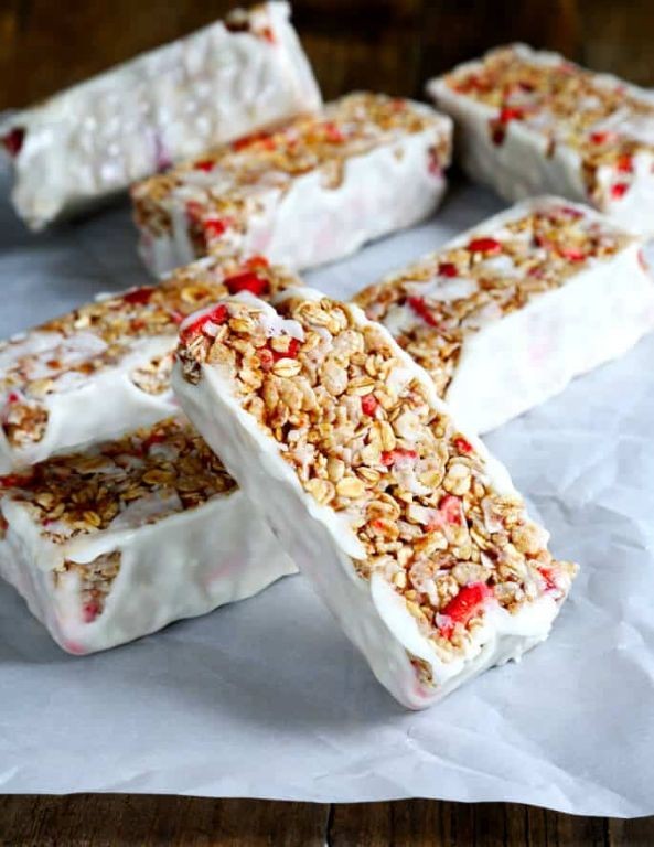 Strawberry Yogurt Cereal Bars