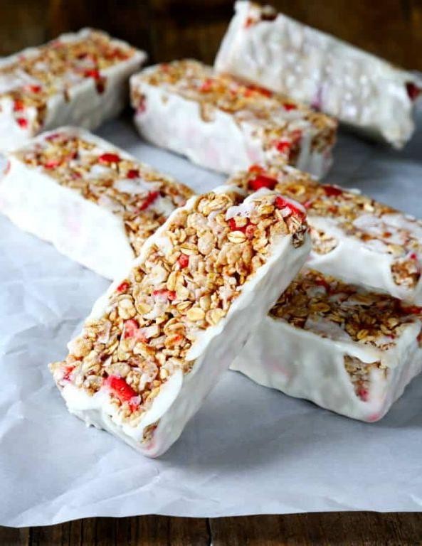 Strawberry Yogurt Granola Bars