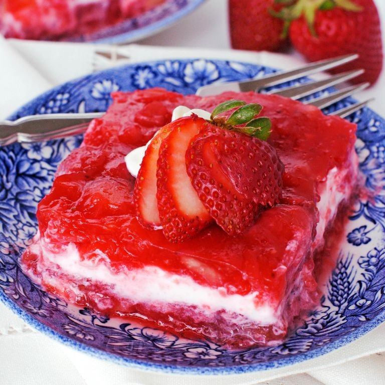 Strawberry banana jello salad