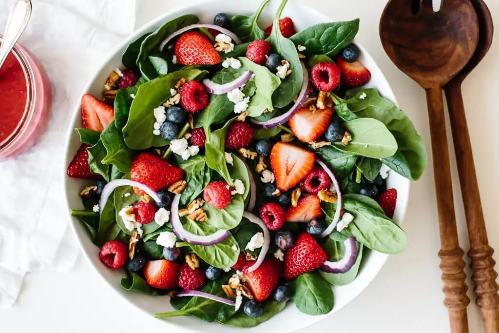 Summer Berry and Spinach Salad