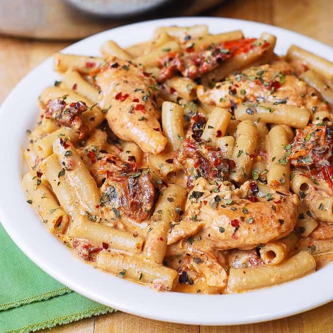 Sun-Dried Tomato Mediterranean Chicken Pasta