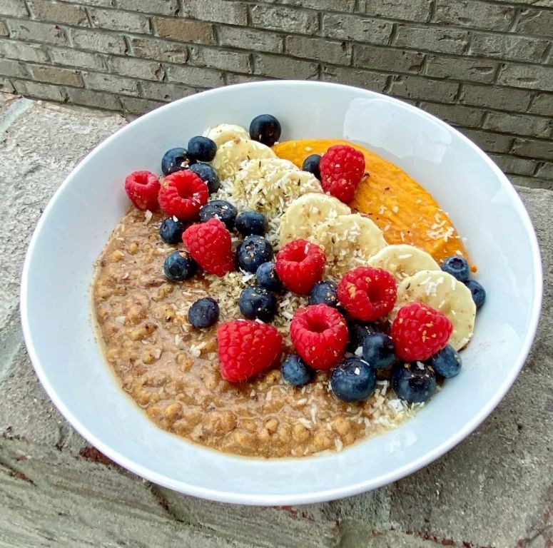Sweet Sorghum Porridge with Berries