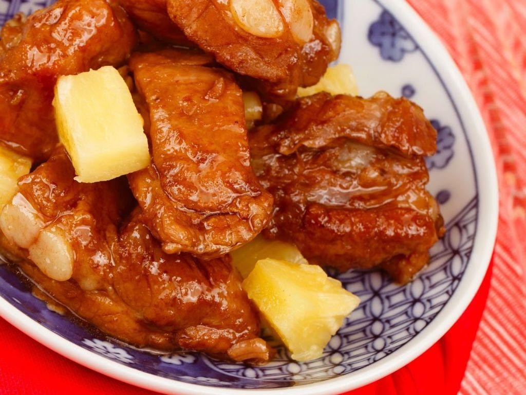 Sweet and Tangy Pineapple Rib Tips