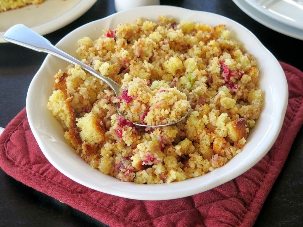 Sweet cornbread dressing with cranberries